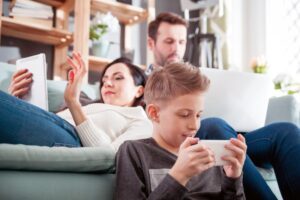 Modern family – der Einfluss der Digitalisierung auf das Familienleben