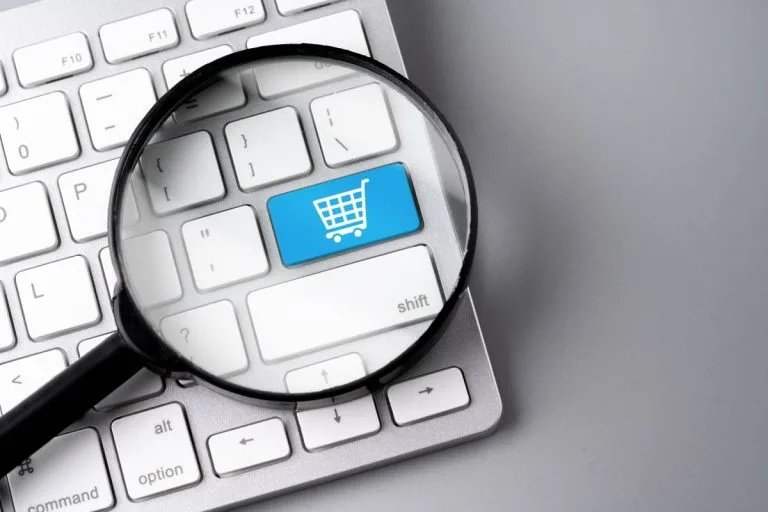 E-Commerce Trends 2025 - E-Commerce Trends 2025: Globaler Online-Handel zwischen KI-Revolution und Nachhaltigkeit