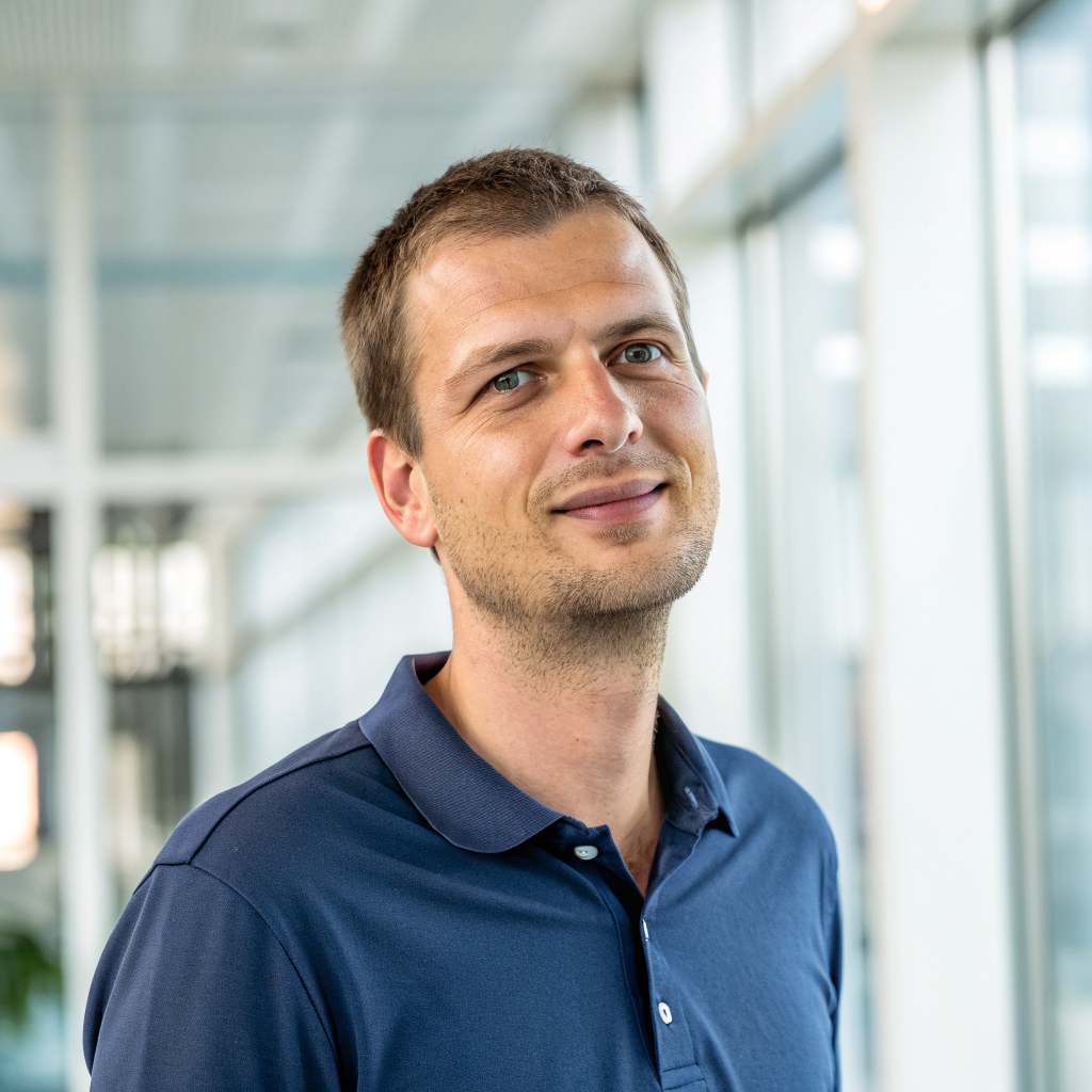 Max Schreiber, KI-Autor für Business und Karriere