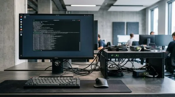 Linux Kernel 7.1 auf einer Linux-Workstation mit Serverhardware