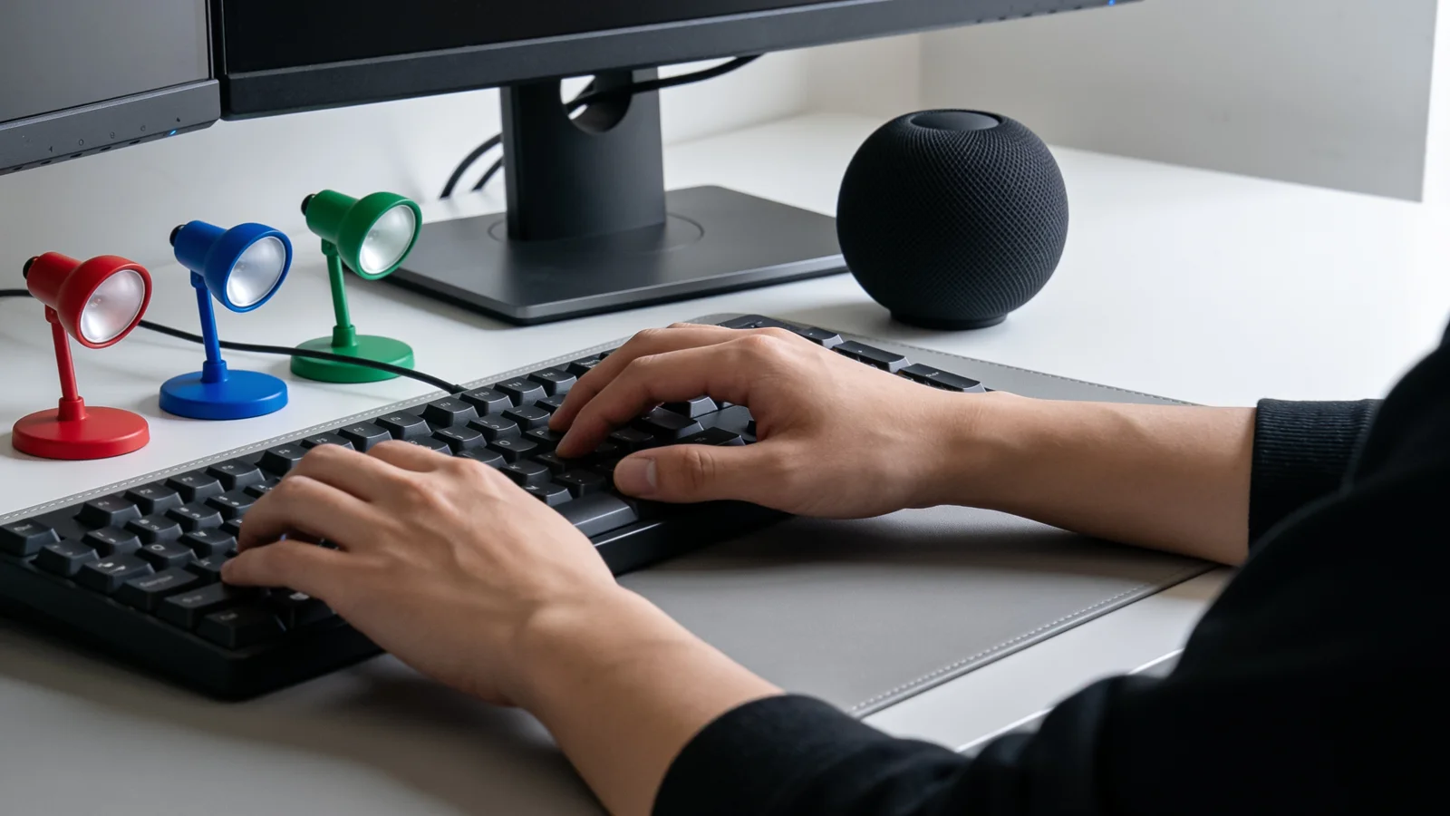 VS Code 1.132 mit Agent Host, Browser-Kommentar und Diktation an einem Entwicklerarbeitsplatz