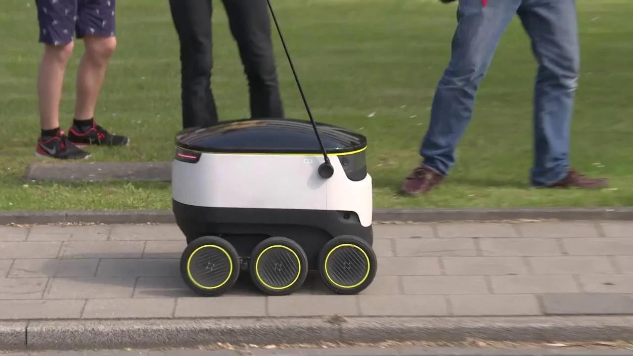 - Lieferroboter – Media Markt testet neue Art der Zustellung