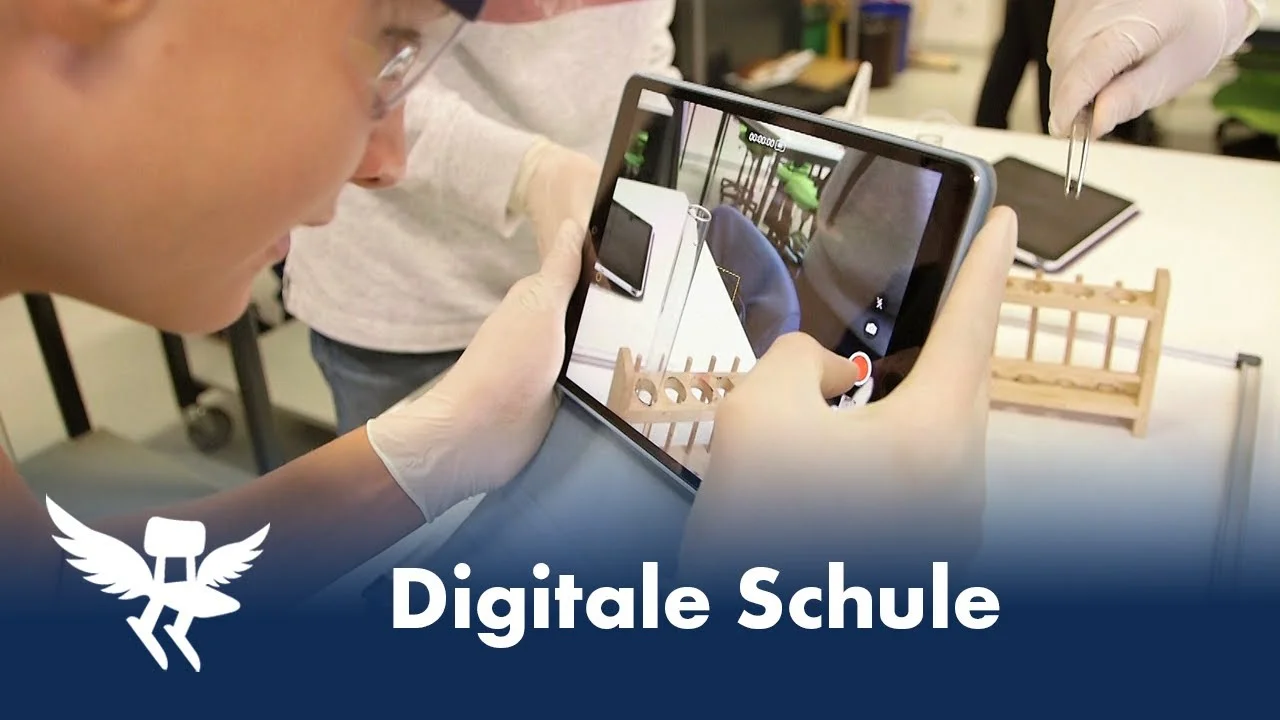 Digitalisierung Ausbildung Industrie 4.0 - Digitalisierung in Schule und Ausbildung: wie sich der Nachwuchs auf die Industrie 4.0 vorbereitet